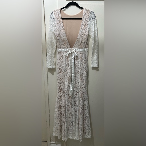 NWT RIHOAS The White Lace Long Sleeve Backless Maxi Dress Sz S - Picture 11 of 16